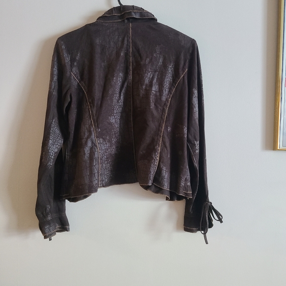 Bellesima ▪︎ Textured Ruffle Blazer - Picture 5 of 5